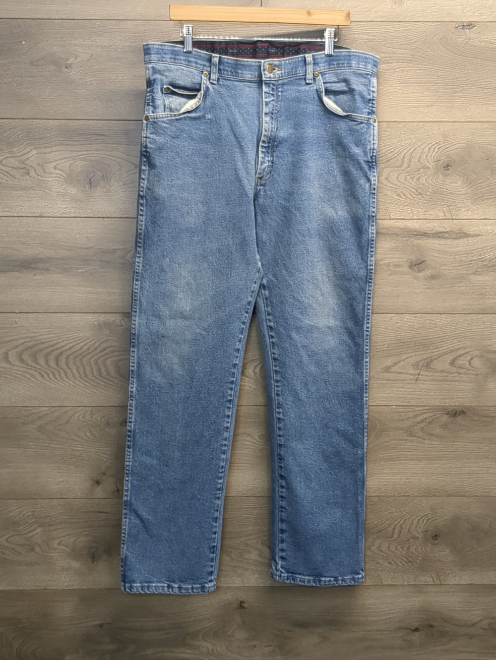 Wrangler Regular Fit straight Leg Jeans Men's Size 36x32